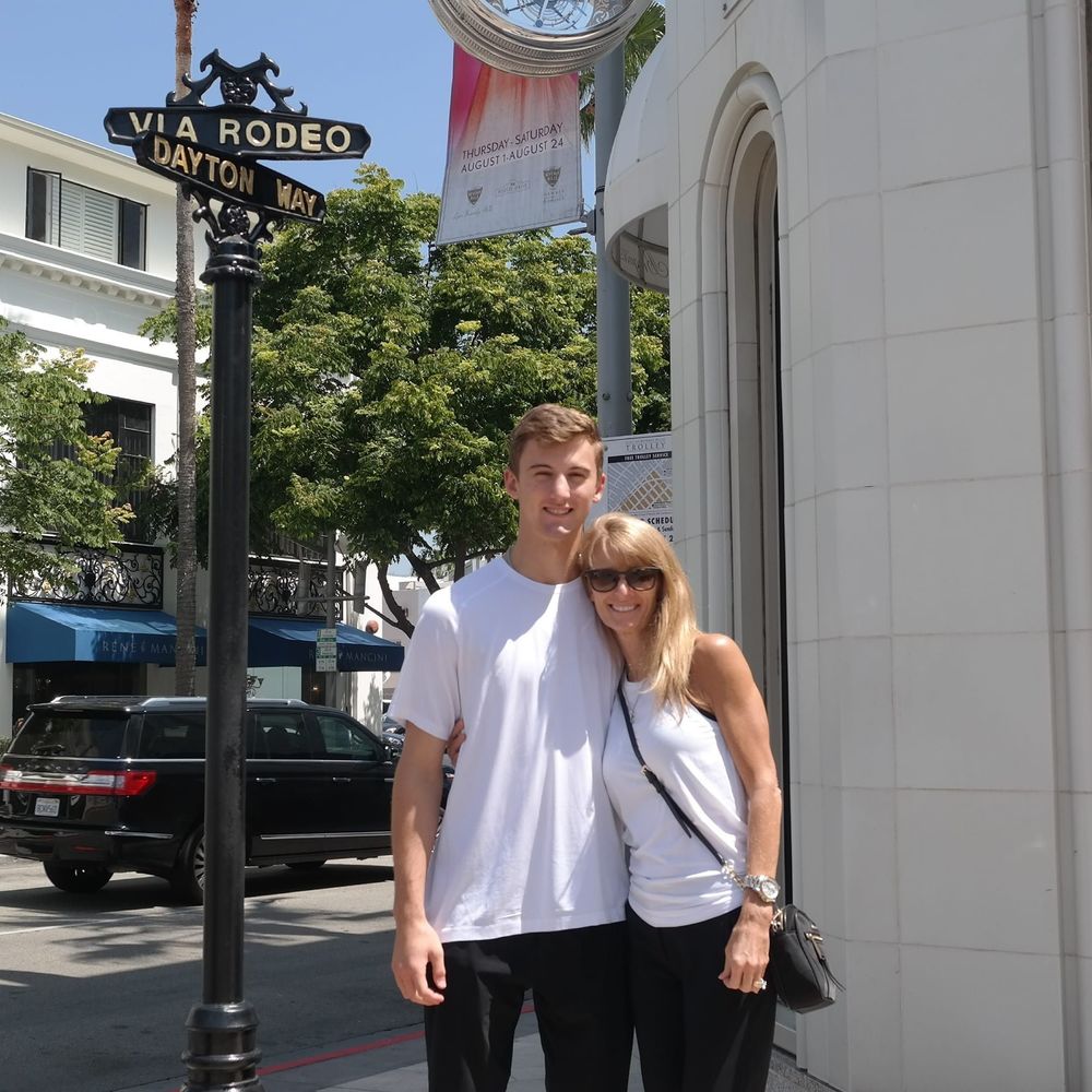 Meet your Posher, Andrea